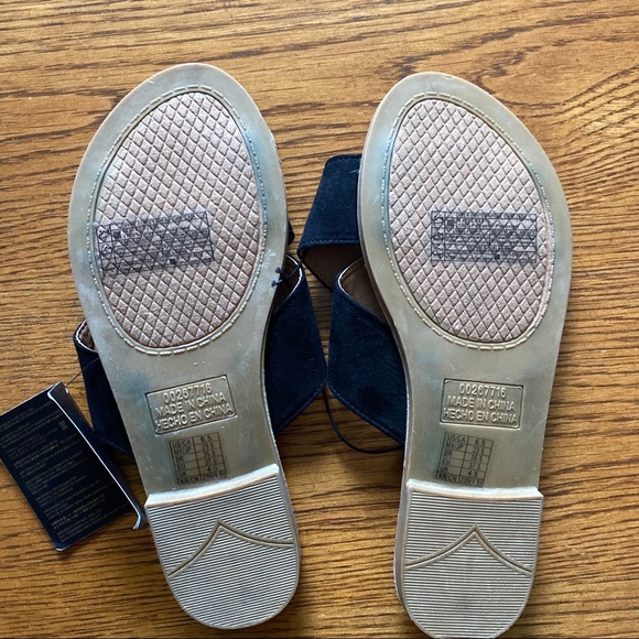 Slide Sandals - Picture 3 of 4